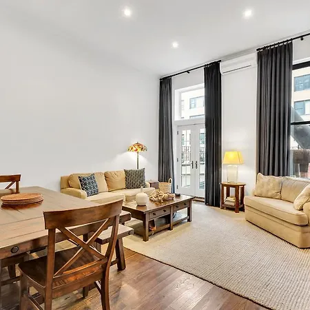 3/2 Columbus Circle #3 Apartamento